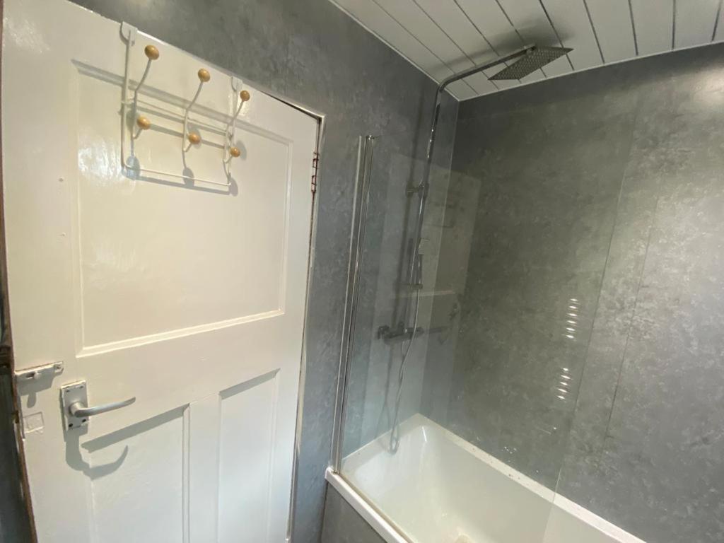 Lovely Private Room In Sandilands Dr Ab24 แอเบอร์ดีน ภายนอก รูปภาพ